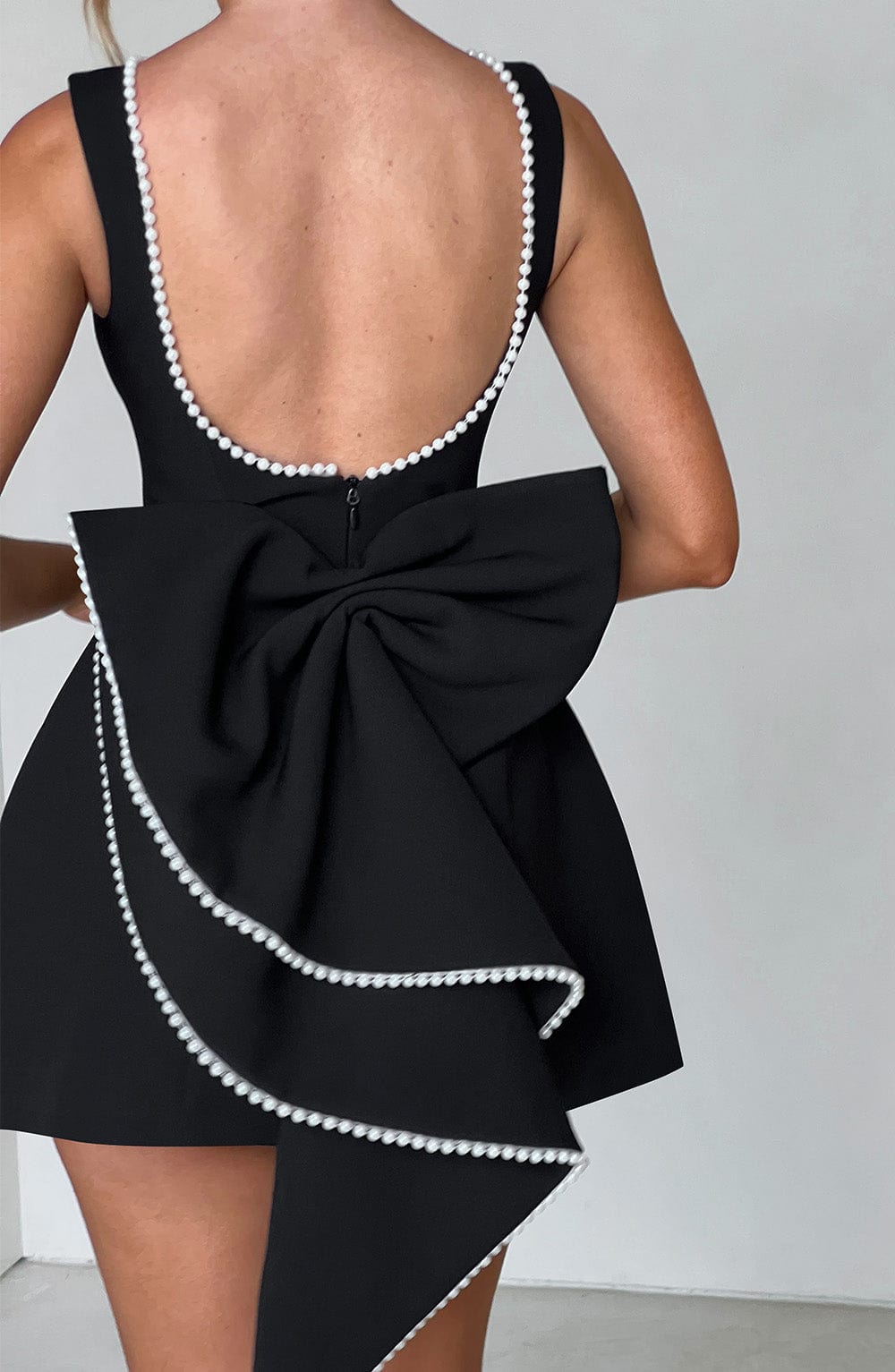 Women's Fashionable Structured Mini Wedding Guest Dress for Special Events