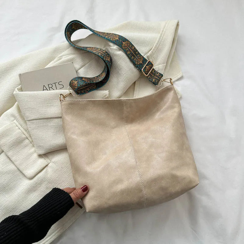 Women's Retro Sleek Practical Shoulder Bag