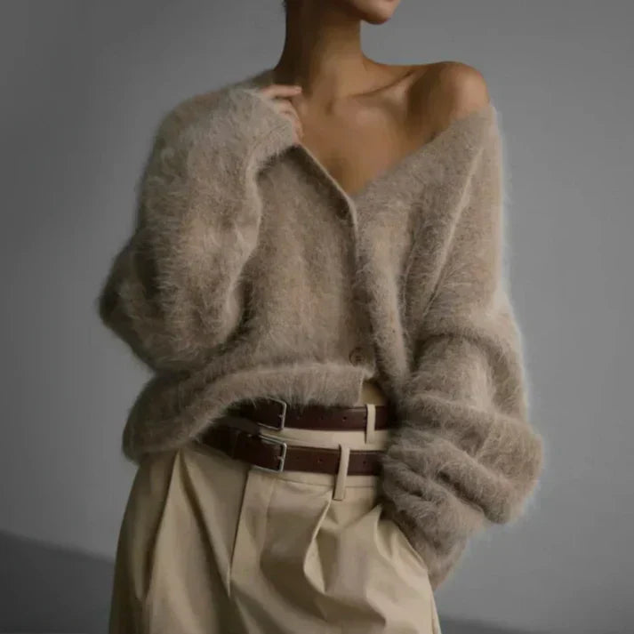 Women's Timeless Elegance Cashmere Loose-Fit Button Jumper