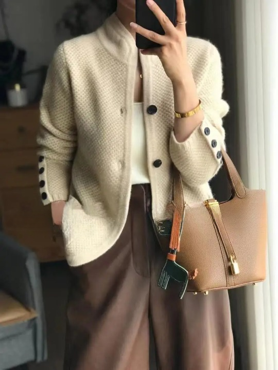 Women's Fashion Classic Long Sleeves Cashmere Buttons Cardigan